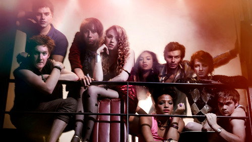 Skins 3. Sezon 1. Bölüm